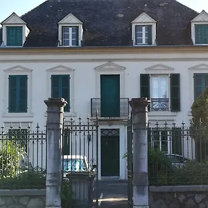 https://appartement-calme-et-chaleureux-montagne-et-cures.midi-pyreneeshotels.com