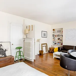https://bel-appartement-sur-une-ile-a-centre.fr-paris.fr