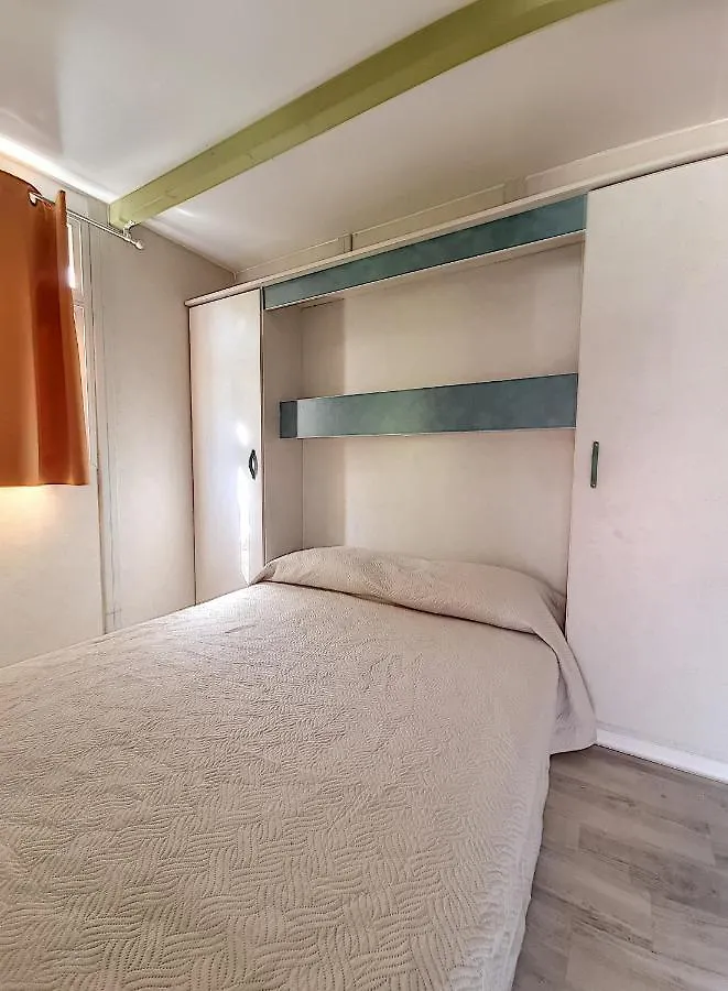 Avignon, Joli Chalet En Campagne Tres Proche De La Ville France