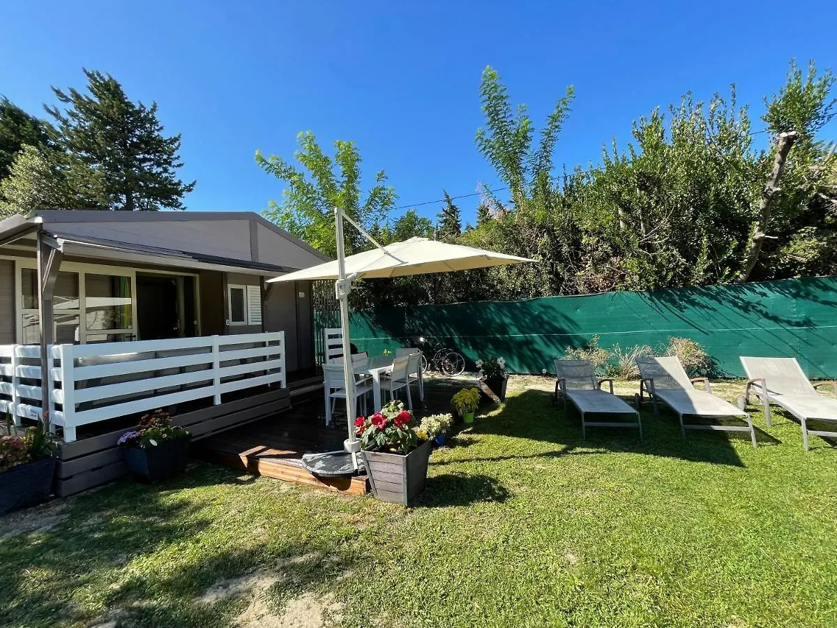 Avignon, Joli Chalet En Campagne Tres Proche De La Ville Campsite Avignon