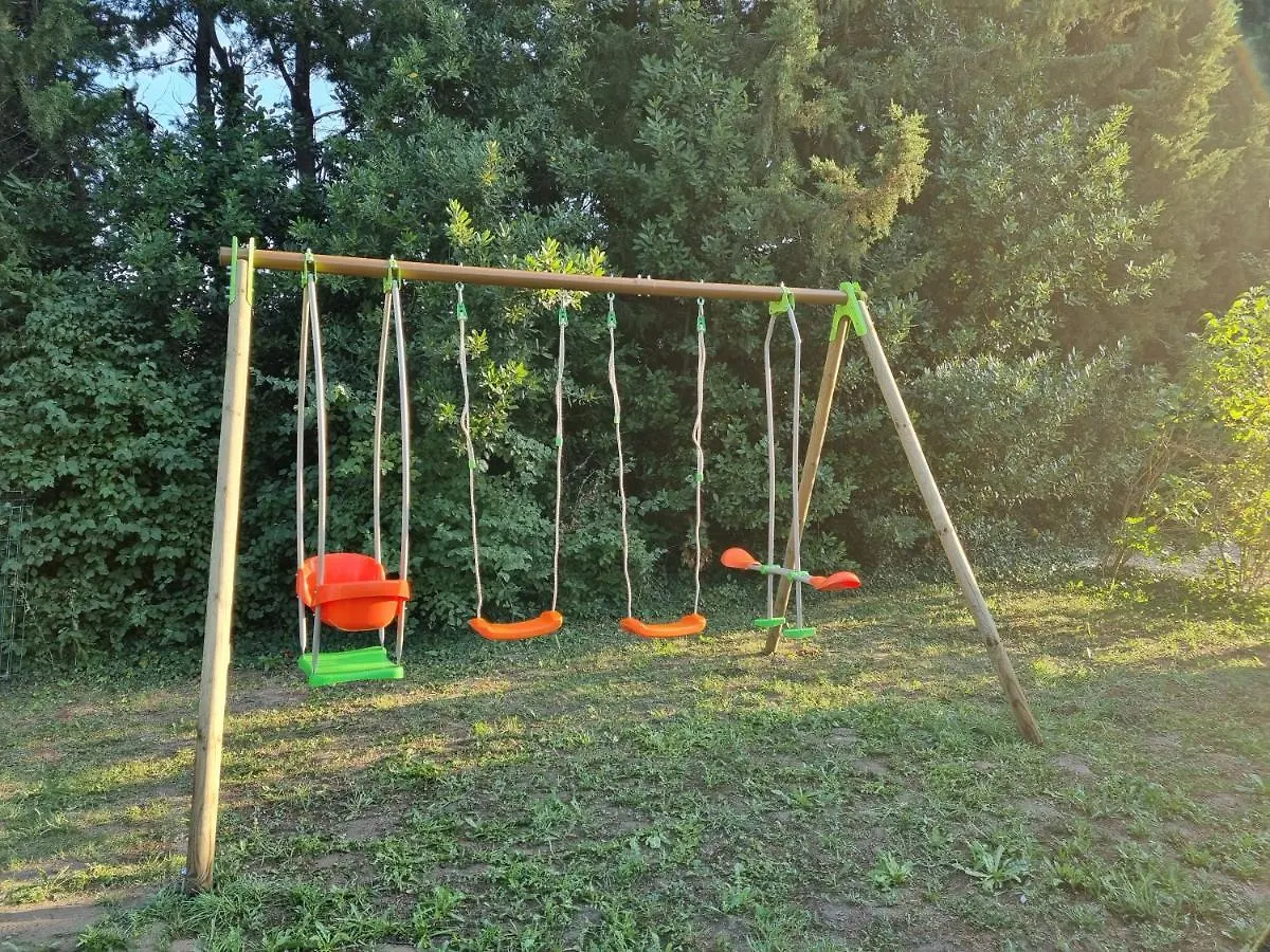 Campsite Avignon, Joli Chalet En Campagne Tres Proche De La Ville